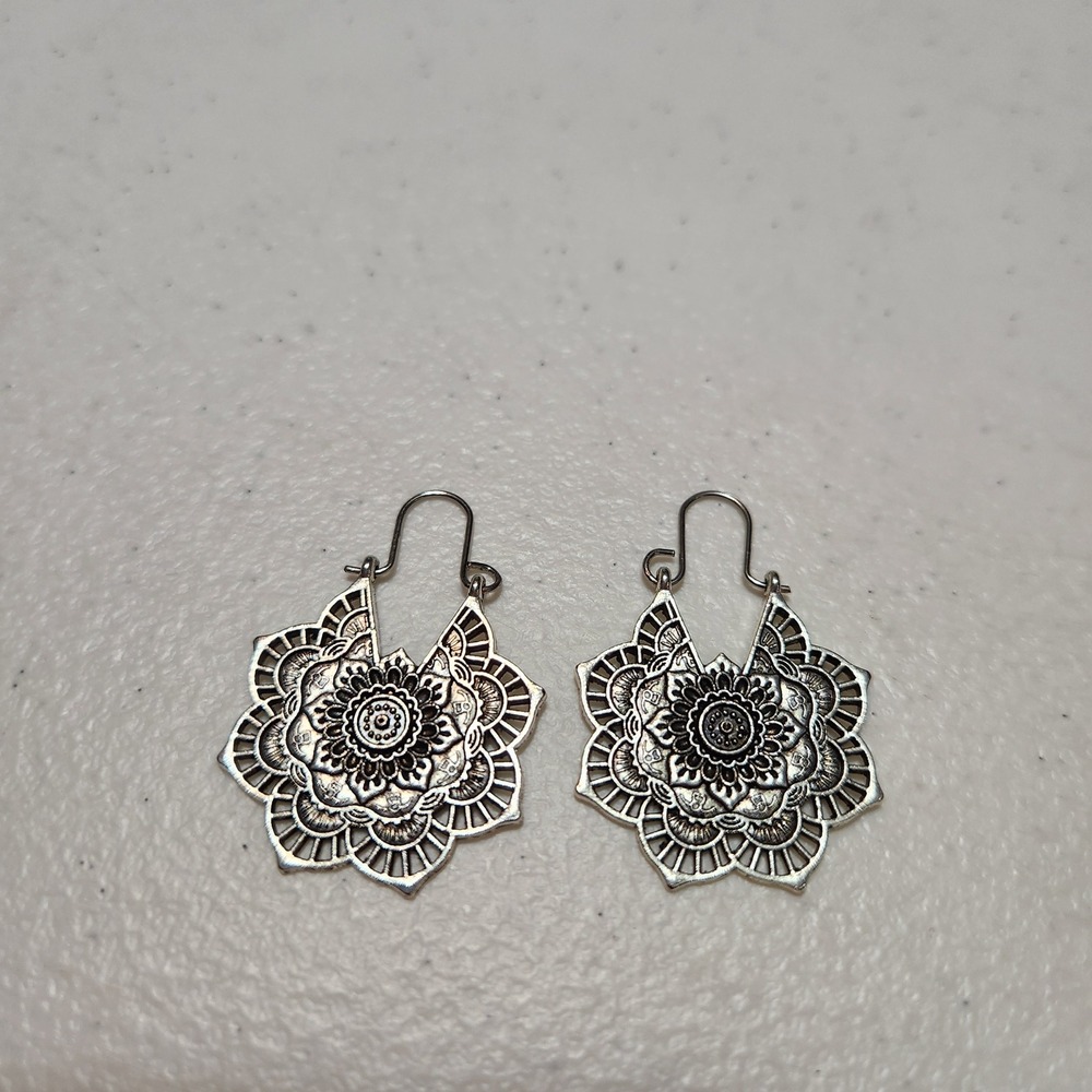Silver Mandala Lotus Flower Drop Earrings Boho Bohemian Geometric Dangle Kidney